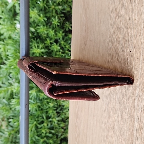 Brighton Brown Crocodile-Embossed Leather Clutch/Wallet - Picture 4 of 11